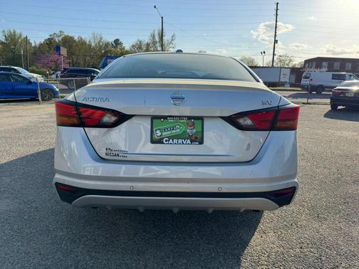 Brilliant Silver Metallic 2022 Nissan Altima 2.5 SV