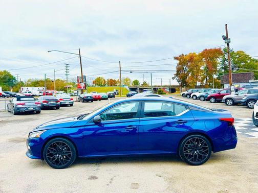 2020 Nissan Altima SR FWD