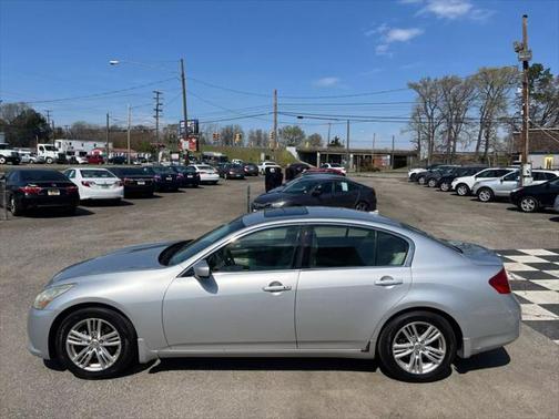 2011 INFINITI G37 Journey