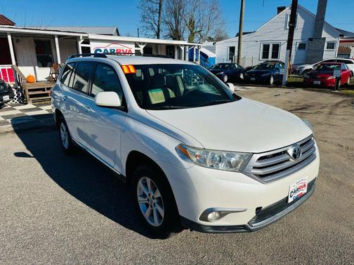 2011 Toyota Highlander SE