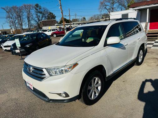2011 Toyota Highlander SE