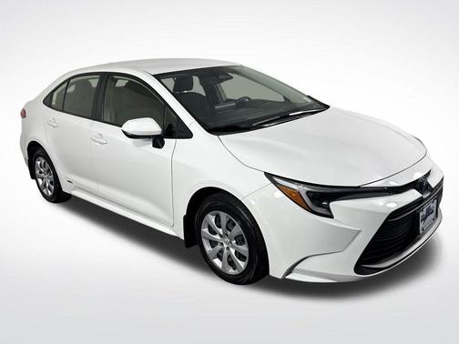 Ice Cap 2023 Toyota Corolla Hybrid LE