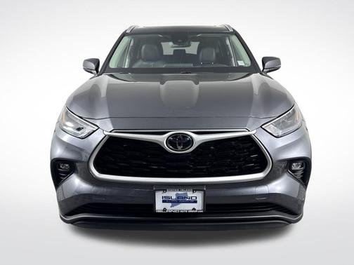 2025 Toyota Highlander Hybrid XLE