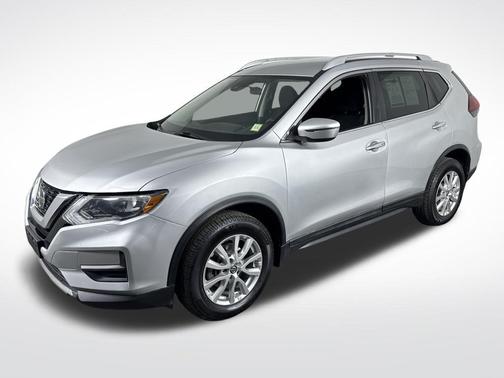 Brilliant Silver Metallic 2019 Nissan Rogue SV