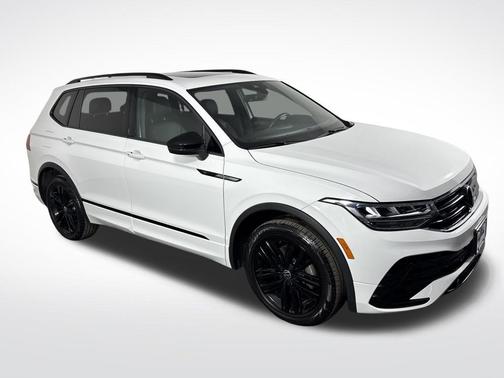 2022 Volkswagen Tiguan 2.0T SE R-Line Black 4MOTION