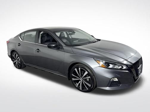 2022 Nissan Altima SR FWD