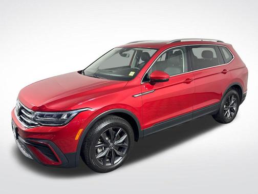 Kings Red Metallic 2022 Volkswagen Tiguan 2.0T SE 4MOTION