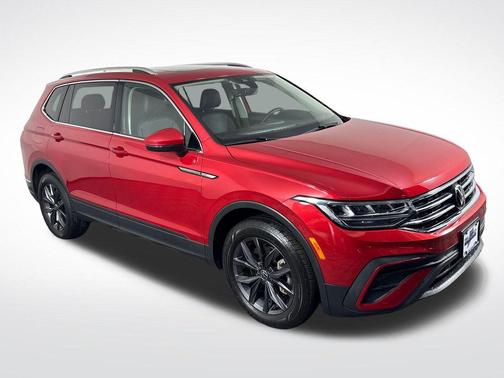 Kings Red Metallic 2022 Volkswagen Tiguan 2.0T SE 4MOTION