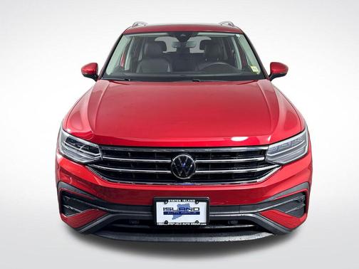 Kings Red Metallic 2022 Volkswagen Tiguan 2.0T SE 4MOTION