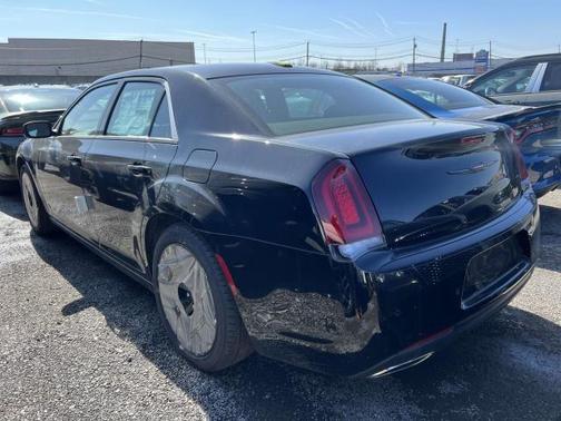 2023 Chrysler 300 S