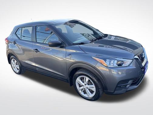 2020 Nissan Kicks S