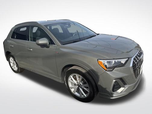 2021 Audi Q3 45 S line Premium