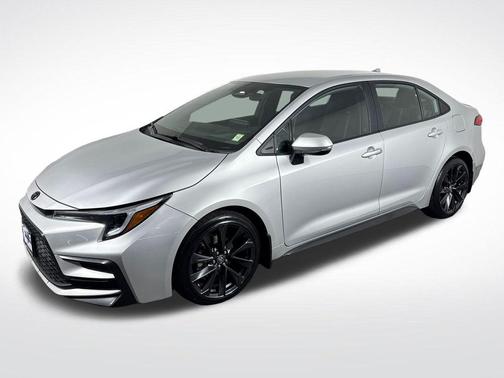 Classic Silver Metallic 2023 Toyota Corolla SE