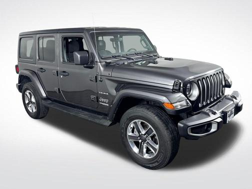 Granite Crystal Metallic Clearcoat 2022 Jeep Wrangler Unlimited Sahara