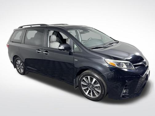 2018 Toyota Sienna Limited Premium