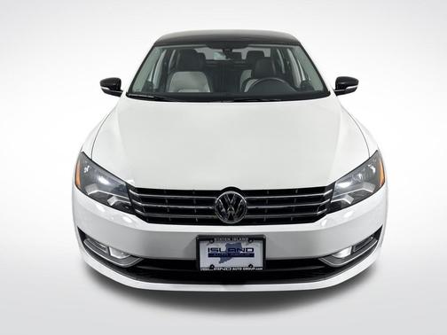 2015 Volkswagen Passat 1.8T Auto Sport