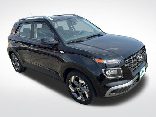 Onyx Black 2023 Hyundai VENUE SEL