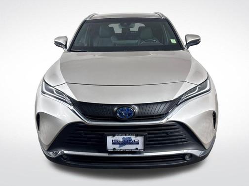 Titanium Glow 2023 Toyota Venza XLE