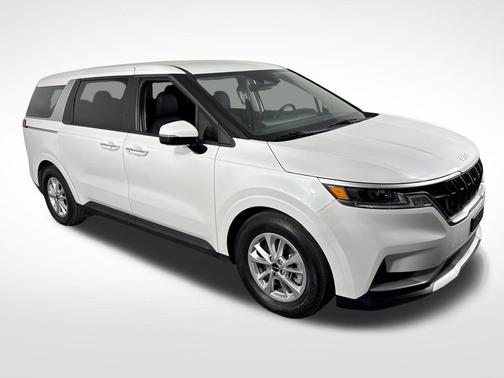 Snow White Pearl 2024 Kia Carnival LX