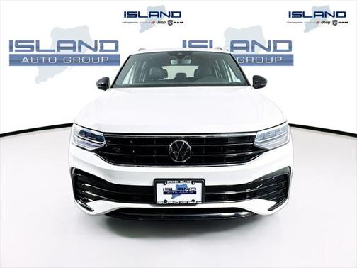 2022 Volkswagen Tiguan 2.0T SE R-Line Black 4MOTION