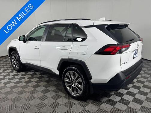 Super White 2020 Toyota RAV4 XLE Premium
