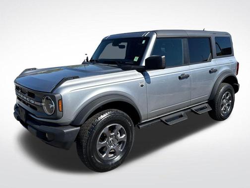 Iconic Silver Metallic 2024 Ford Bronco Big Bend