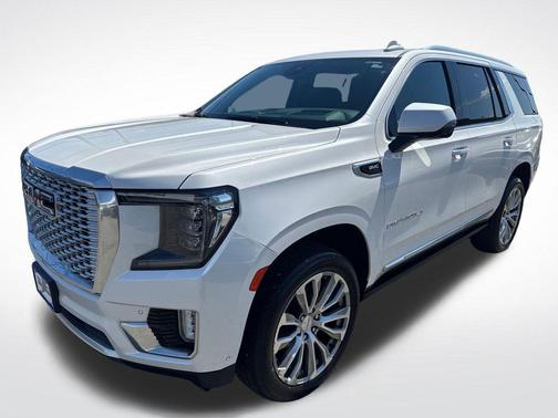 White Frost Tricoat 2023 GMC Yukon Denali