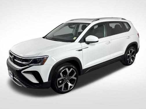 Pure White 2023 Volkswagen Taos 1.5T SEL