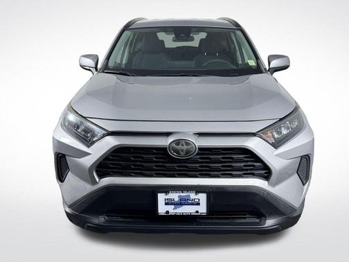 Silver Sky Metallic 2019 Toyota RAV4 LE