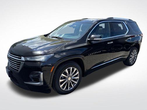 Mosaic Black Metallic 2023 Chevrolet Traverse Premier