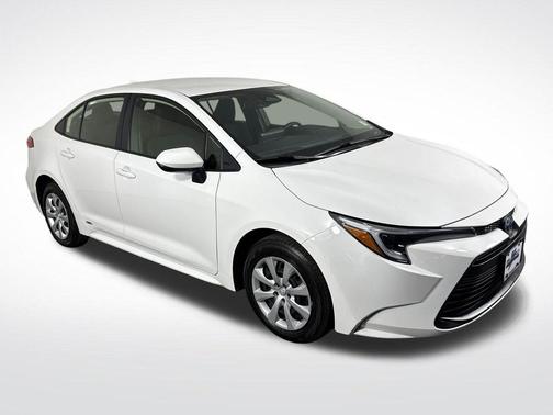 Ice Cap 2025 Toyota Corolla Hybrid LE