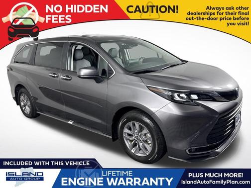 2024 Toyota Sienna XLE