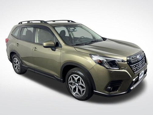 Autumn Green Metallic 2023 Subaru Forester Premium