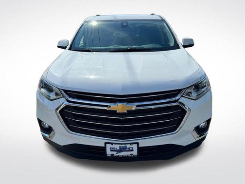 Summit White 2021 Chevrolet Traverse LT Cloth