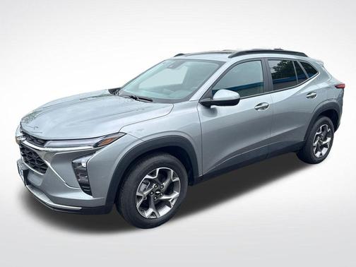 Sterling Gray Metallic 2024 Chevrolet Trax LT