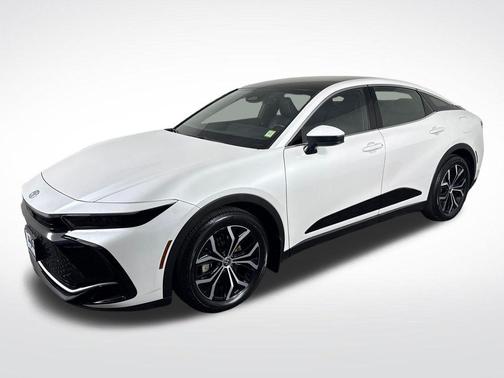 Oxygen White 2023 Toyota Crown Limited