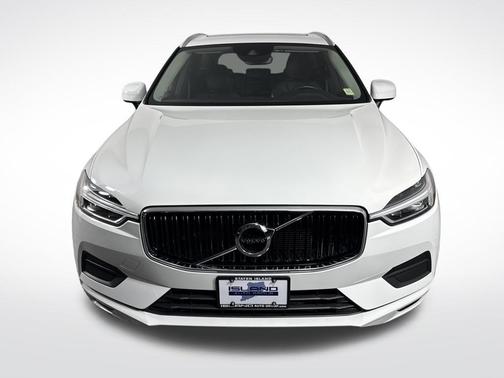 2021 Volvo XC60 T5 Momentum