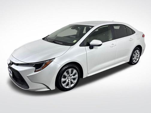 Wind Chill Pearl 2022 Toyota Corolla LE