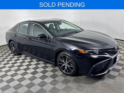 Midnight Black Metallic 2023 Toyota Camry SE