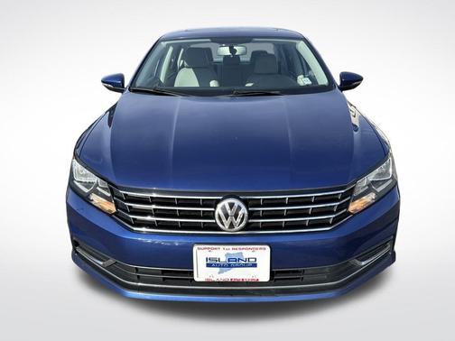 2017 Volkswagen Passat 1.8T SE