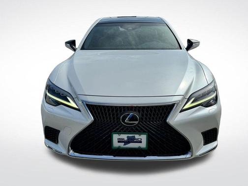 Quartz 2021 Lexus LS 500 Base