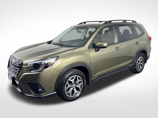 Autumn Green Metallic 2024 Subaru Forester Premium