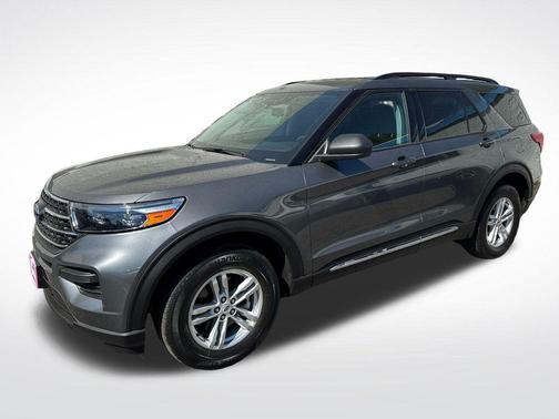 Carbonized Gray Metallic 2023 Ford Explorer XLT