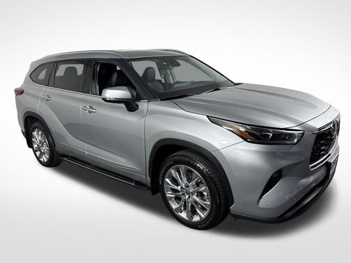 2022 Toyota Highlander Limited