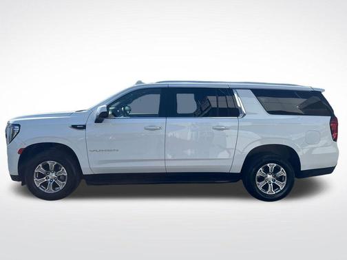 Summit White 2023 GMC Yukon XL SLE