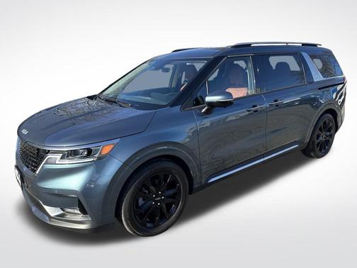 2023 Kia Carnival SX