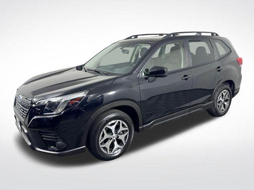 Crystal Black Silica 2023 Subaru Forester Premium