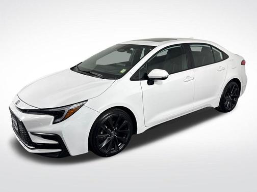 Ice Cap 2024 Toyota Corolla SE