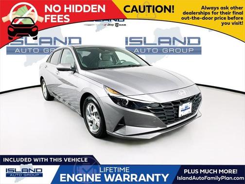 2022 Hyundai ELANTRA SE
