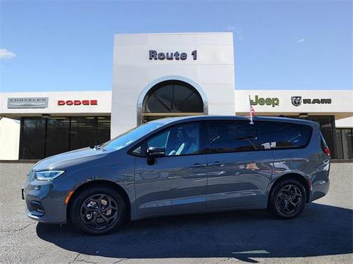 2023 Chrysler Pacifica Hybrid Limited